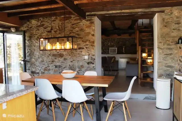 Casa Escola Velha - dining room and kitchen
