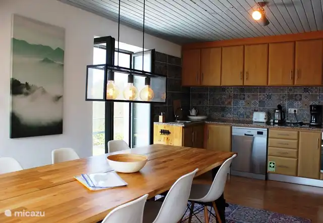 Casa Adega - kitchen and dining room