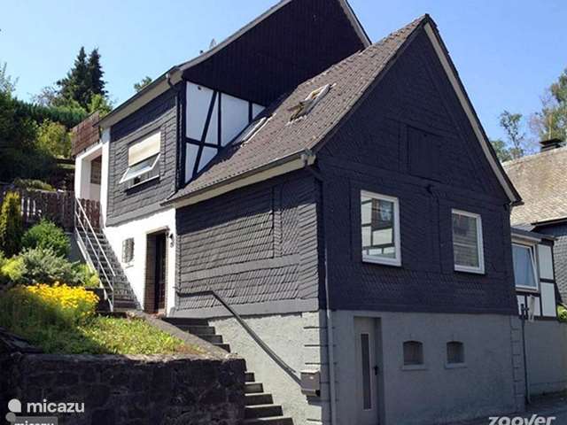 Buy a holiday home in Germany, Sauerland – holiday house Holiday home Labyrinth
