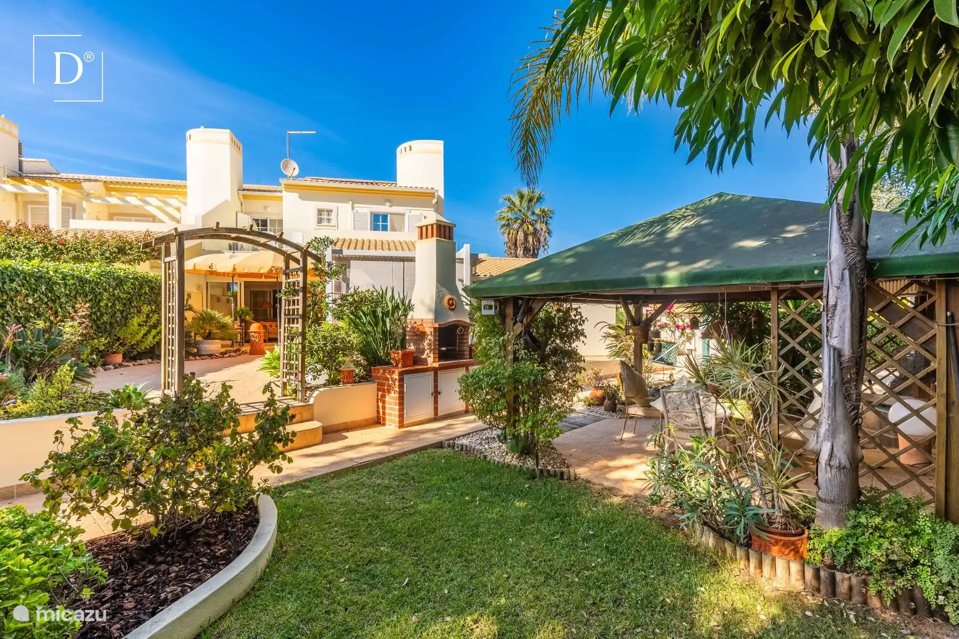 stadswoning kopen in Alte, Algarve, Portugal – Rijtjeshuis in Albufeira (SVP2699)