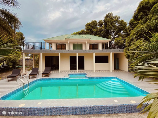 Buy a holiday home in Gambia, Littoral – villa Jusula Kunda