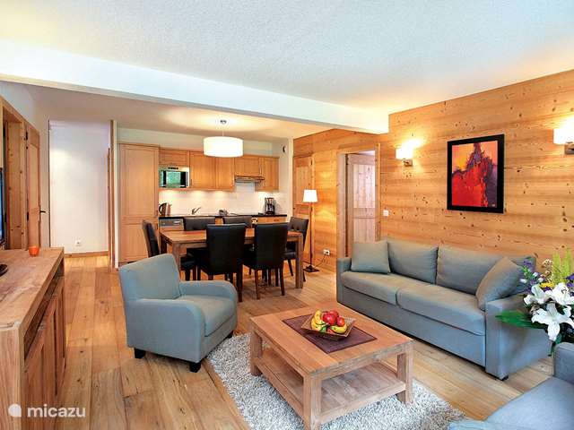 Buy a holiday home in France, Haute Savoie – apartment Apartment at Mont Blanc A13