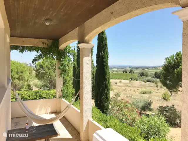 Acheter une villa | France, Hérault, Montouliers - Villa Aquamarin ***** Véranda avec vue sur la vallée