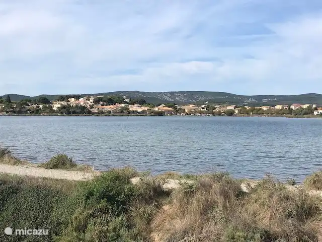 Acheter une villa | France, Hérault, Montouliers - Villa Aquamarin ***** Lac intérieur de Peyriac