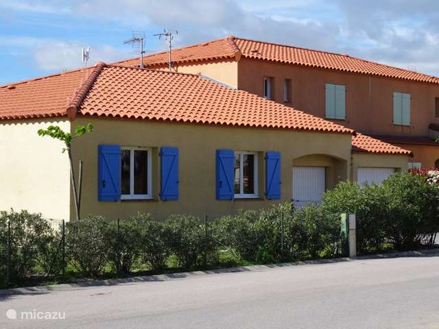 Buy a holiday home in France, Pyrénées-Orientales, Le Barcarès - villa Spacious and Comfortable villa