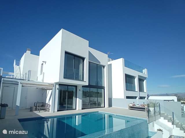 Vakantiehuis kopen Spanje, Costa Blanca, Gran Alacant - Santa Pola - villa Design villa met infinity pool 