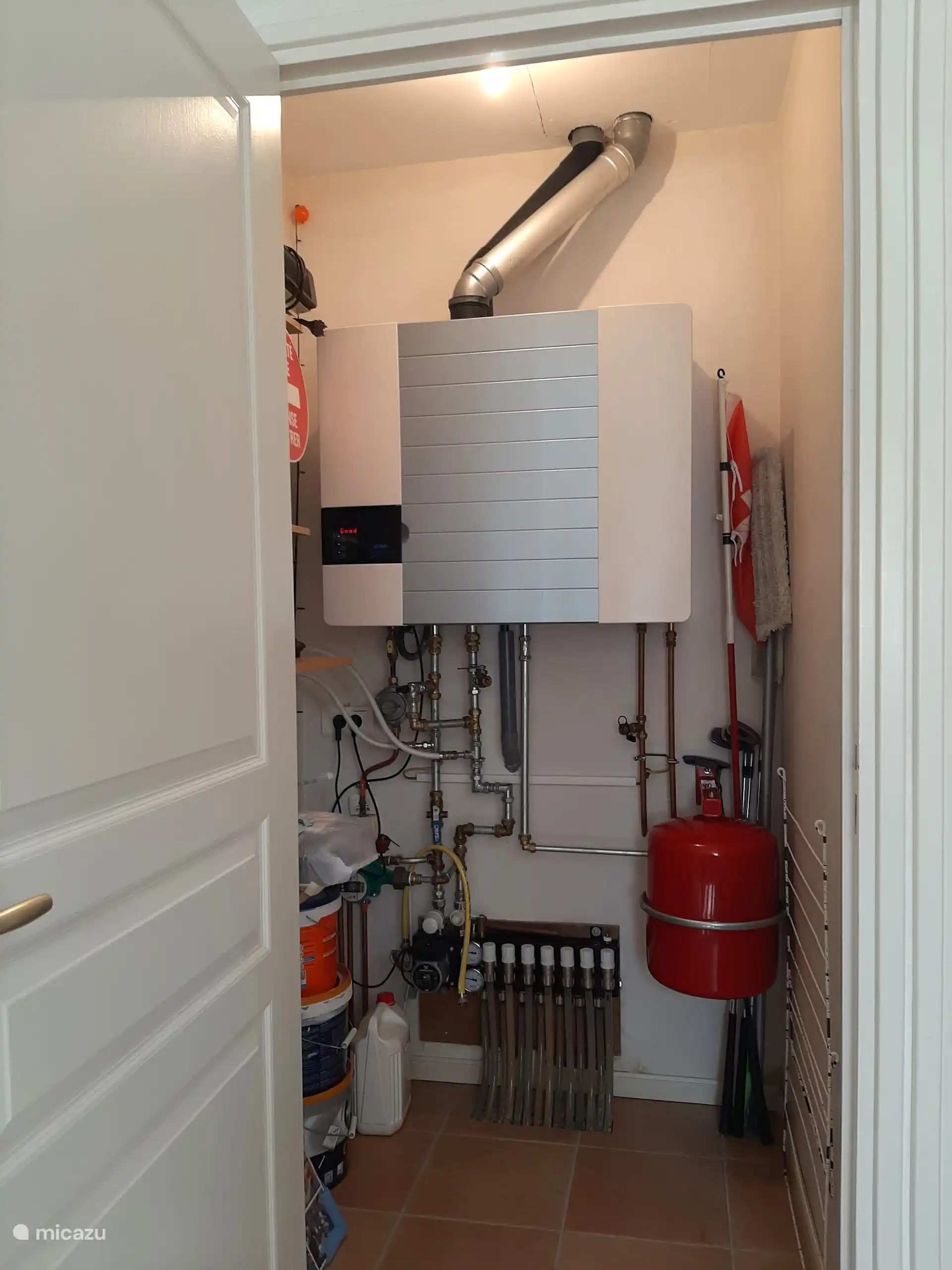 Central heating cabinet