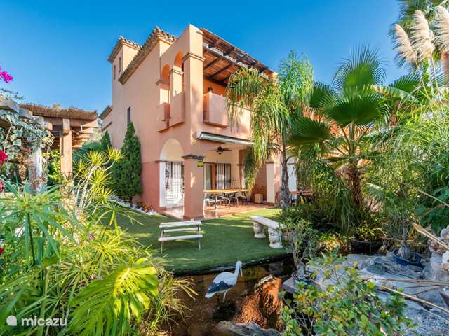 Vakantiehuis kopen Spanje, Costa del Sol – villa Guadalmina strandzijde 4 slaapkamers, Marbella