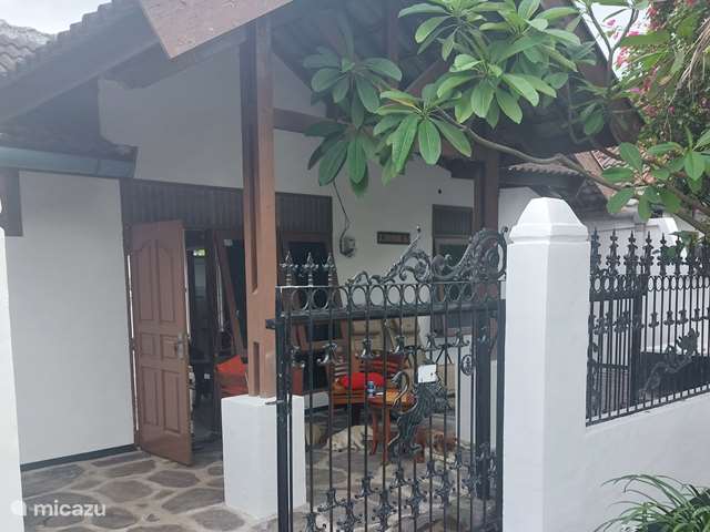 Buy a holiday home in Indonesia, Lombok – holiday house Lombok Senggigi
