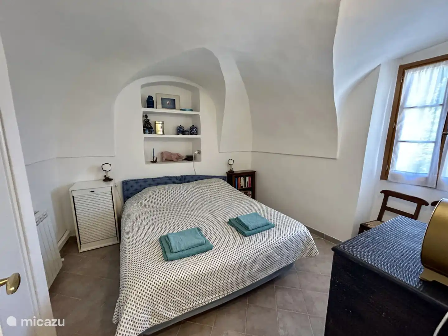 „Hauptschlafzimmer“ mit Einbauschrank