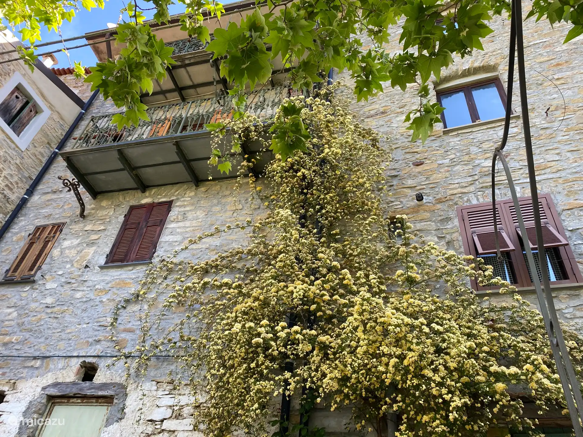 Casa del Maiale vom Dorfplatz aus