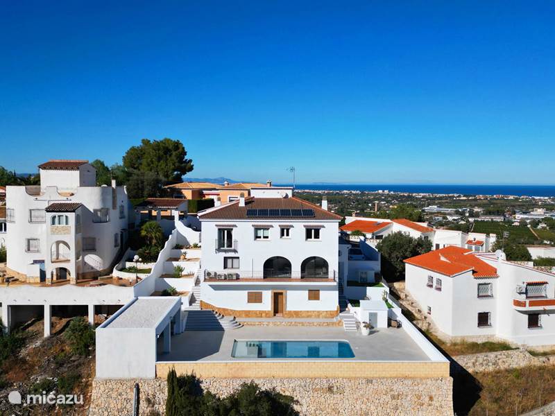 Espectacular villa vista al mar Denia 