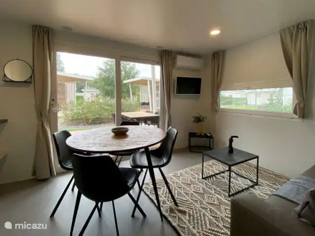Comprar una casa pequeña en Países Bajos, Holanda Meridional, Dordrecht – Minicasa 2+2 con jacuzzi