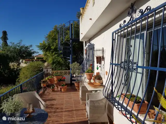 Comprar una villa en España, Costa Blanca, Alfáz del Pi - Villa Naranjo Balcón