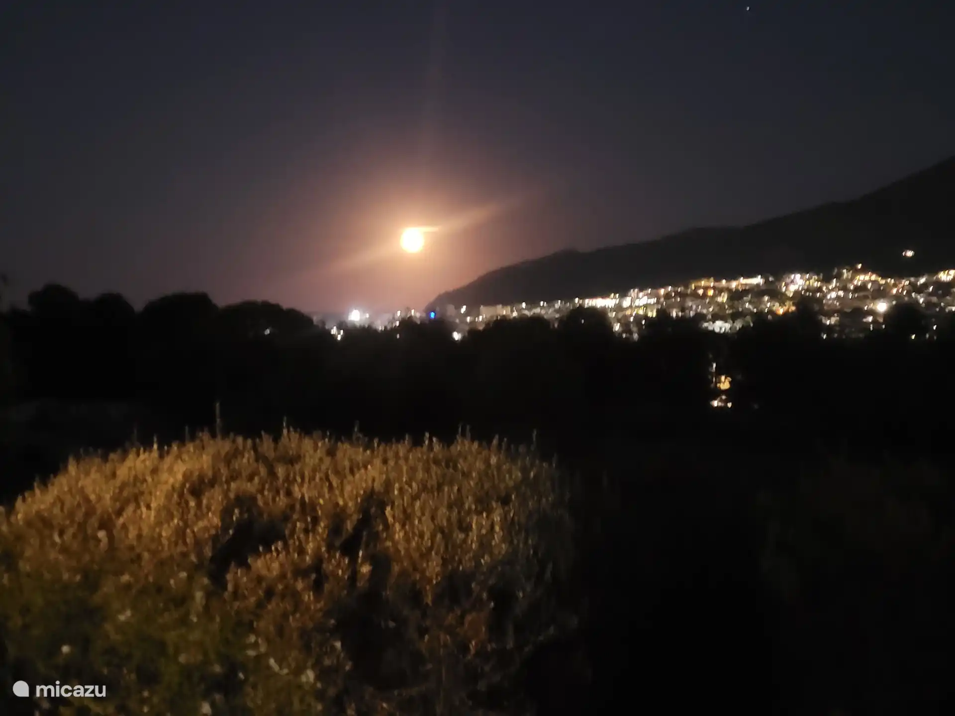 Blick vom Balkon abends