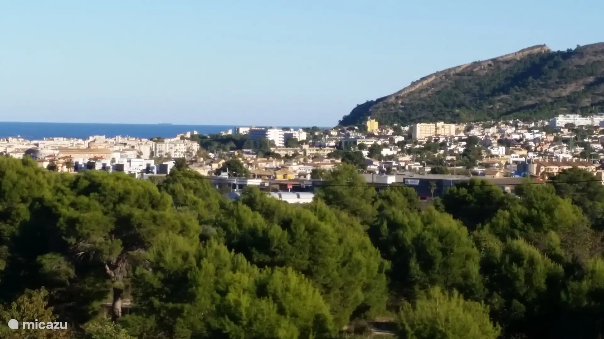 Blick vom Balkon auf Albir