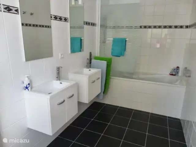 Acheter une maison de vacances | France, Charente, Écuras - Iris