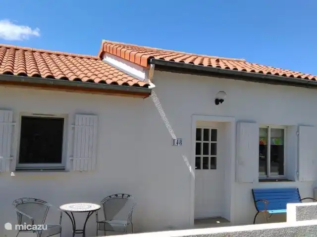 Acheter une maison de vacances | France, Charente, Écuras - Iris Acheter une maison de vacances | France, Charente, Écuras - Iris