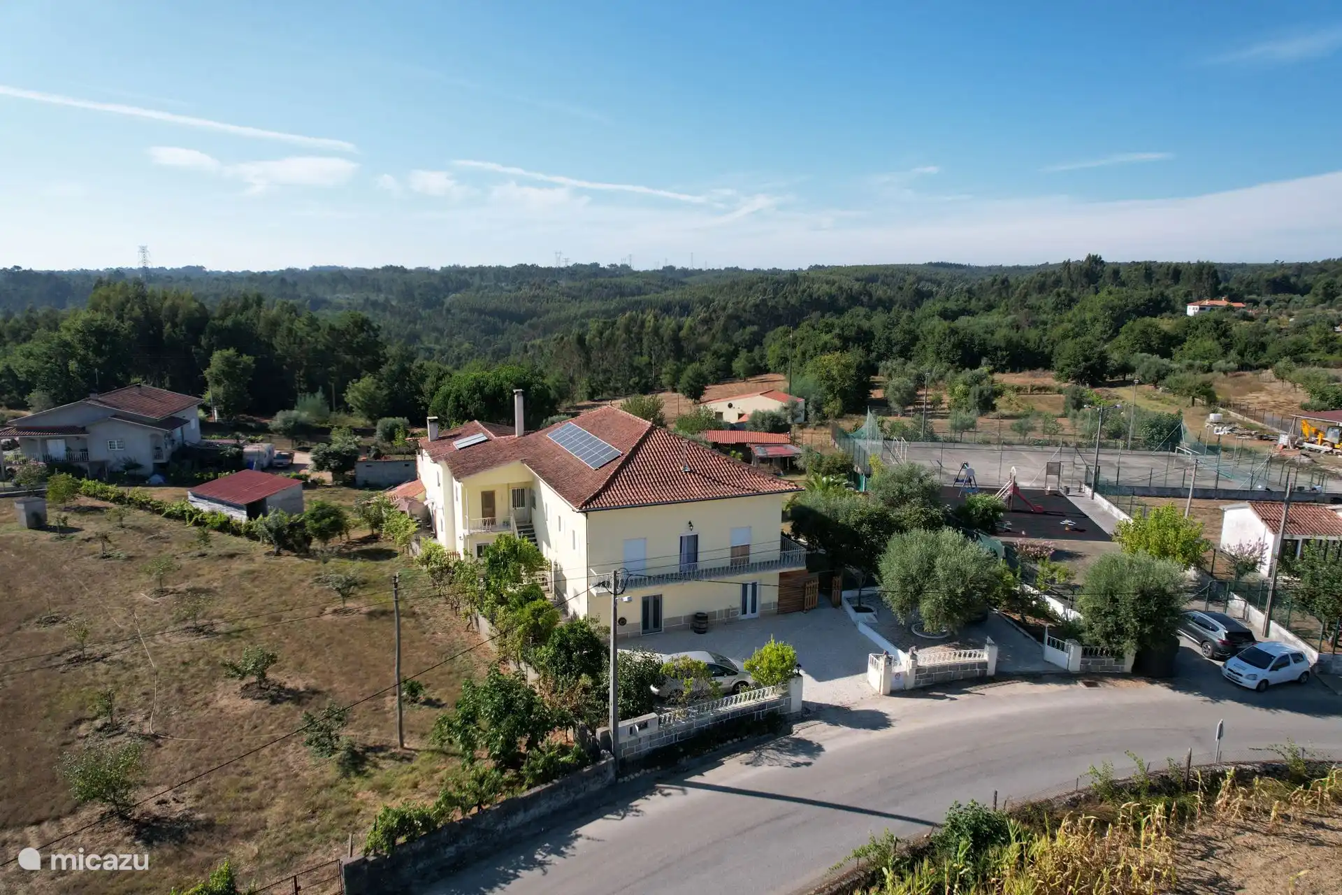 Comprar una alojamiento y desayuno en Portugal, Coímbra, Pinheiro de Coja – A Casa Amarela