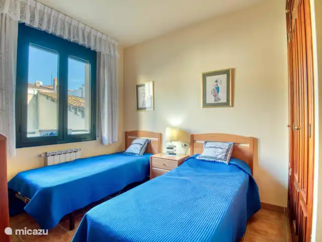 Comprar una casa paredada en España, Costa Brava, San Felíu de Guixols - Casa a pocos metros de la playa