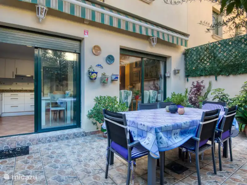 Acheter une location de vacances Espagne, Costa Brava, Sant Feliu de Guíxols – maison mitoyenne Maison à quelques mètres de la plage Acheter une location de vacances Espagne, Costa Brava, Sant Feliu de Guíxols – maison mitoyenne Maison à quelques mètres de la plage