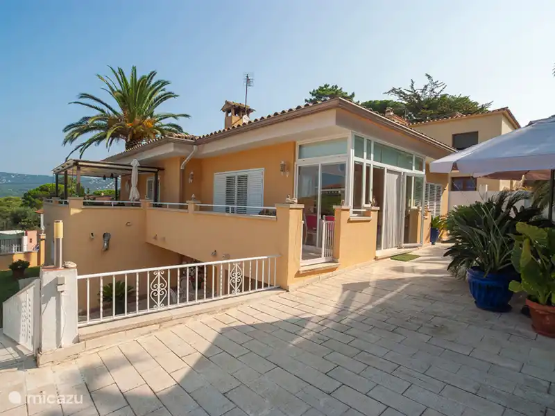 Acheter une location de vacances Espagne, Costa Brava, Santa Cristina d'Aro – villa Villa à vendre à Mas Trempat Acheter une location de vacances Espagne, Costa Brava, Santa Cristina d'Aro – villa Villa à vendre à Mas Trempat