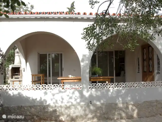 Villa met verhuur kopen in Portugal, Algarve, Santo Estevao - villa
