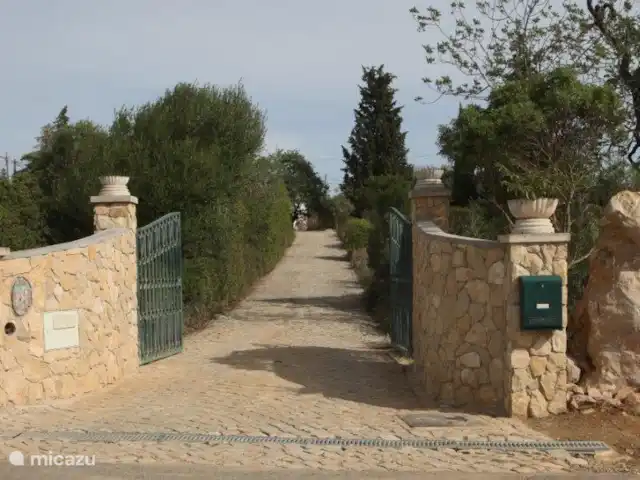 Villa met verhuur kopen in Portugal, Algarve, Santo Estevao - villa