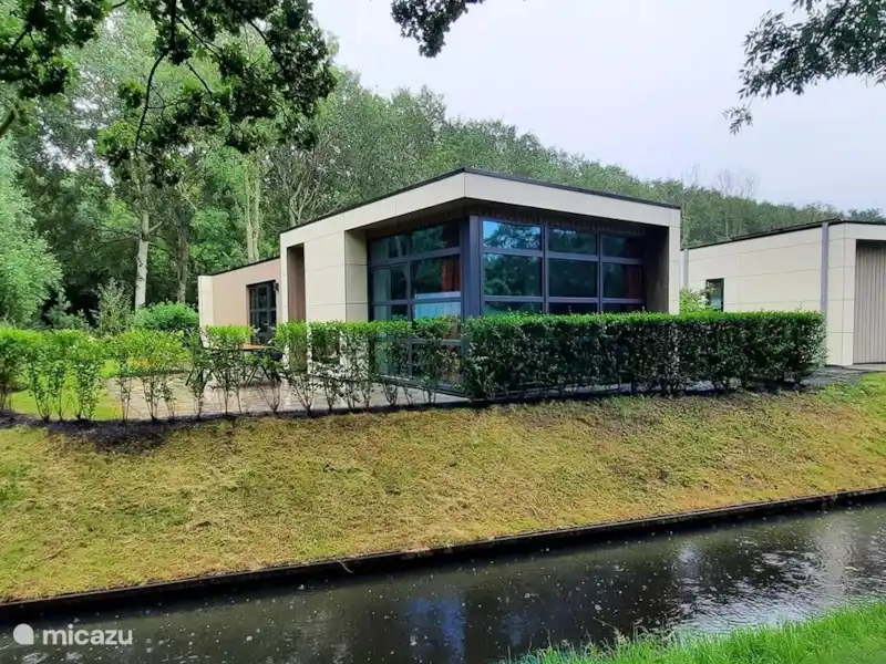 Comprar una chalet en Países Bajos, Holanda del Norte, Velsen – Precio de la vivienda recreativa reducido Comprar una chalet en Países Bajos, Holanda del Norte, Velsen – Precio de la vivienda recreativa reducido