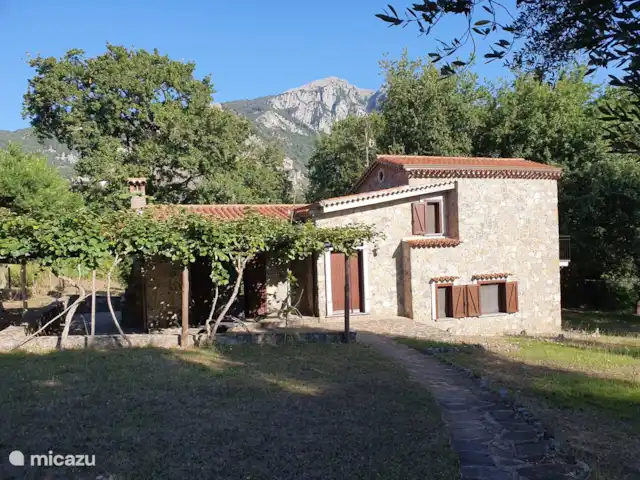 Comprar una casa vacacional en Italia, Campania, San Giovanni a Piro - Casa de vacaciones Scatolina