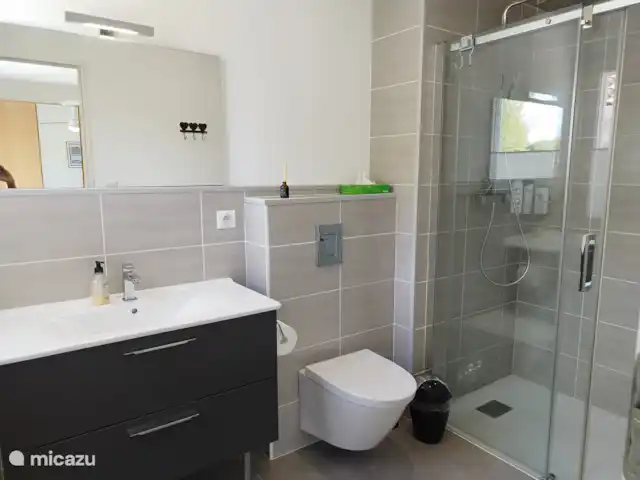 Acheter une villa | France, Hérault, Assignan - Villa moderne avec potentiel locatif