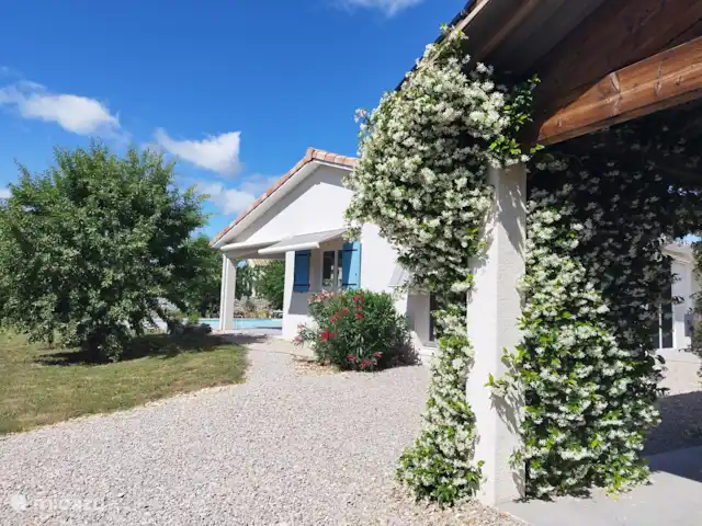 Acheter une villa | France, Hérault, Assignan - Villa moderne avec potentiel locatif