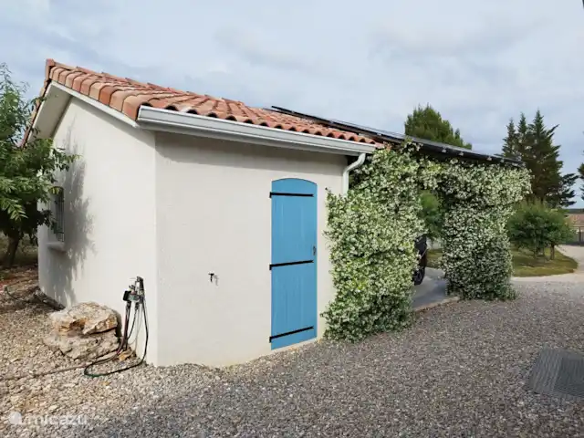 Acheter une villa | France, Hérault, Assignan - Villa moderne avec potentiel locatif