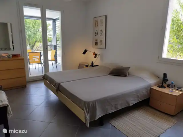 Acheter une villa | France, Hérault, Assignan - Villa moderne avec potentiel locatif