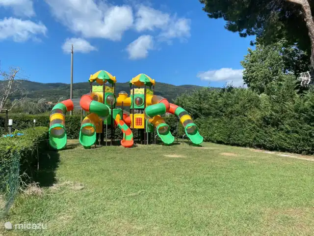 Acheter une mobil-home | Italie, Ligurie, Ameglia - A vendre 2 chalets à louer Italie