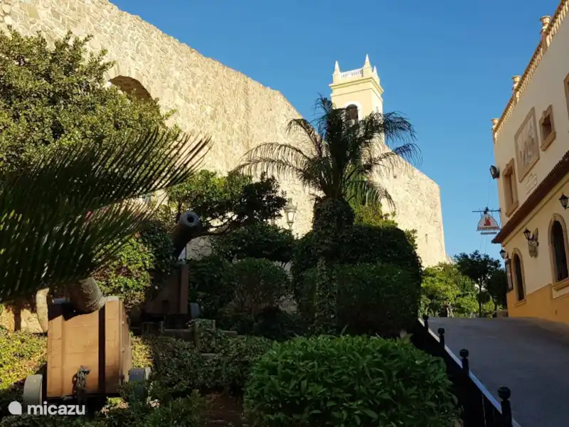 Comprar una alojamiento y desayuno en España, Costa Blanca, Calpe – Alquiler de habitaciones y gastronomía CALPE Comprar una alojamiento y desayuno en España, Costa Blanca, Calpe – Alquiler de habitaciones y gastronomía CALPE