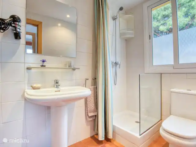 Acheter une maison mitoyenne | Espagne, Costa Brava, Platja d'Aro - Maison d’angle avec jardin privé et piscine