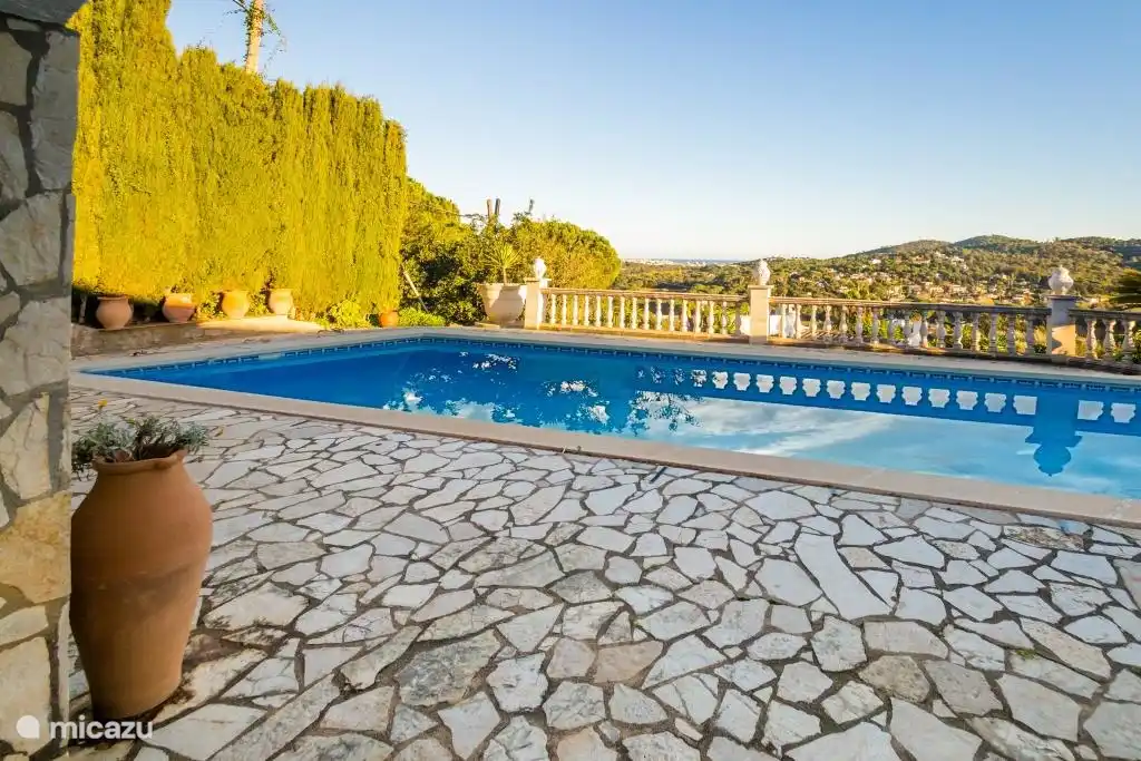 villa for sale in Spain, Costa Brava, Calonge – Villa with pool