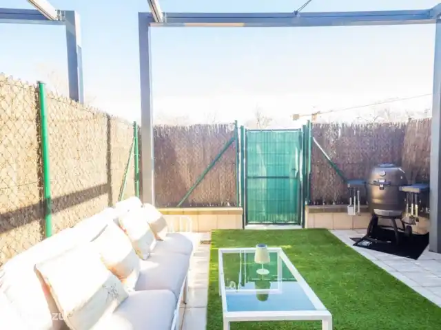 Comprar una chalet en España, Costa Brava, Platja d'Aro - Casa adosada, 3 plantas