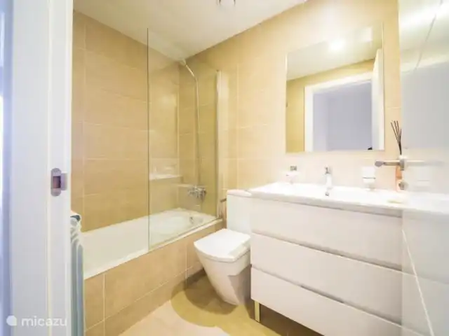 Comprar una chalet en España, Costa Brava, Platja d'Aro - Casa adosada, 3 plantas