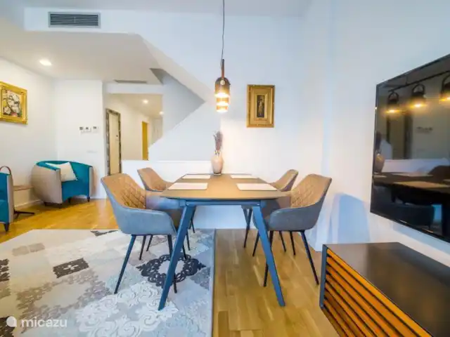 Comprar una chalet en España, Costa Brava, Platja d'Aro - Casa adosada, 3 plantas