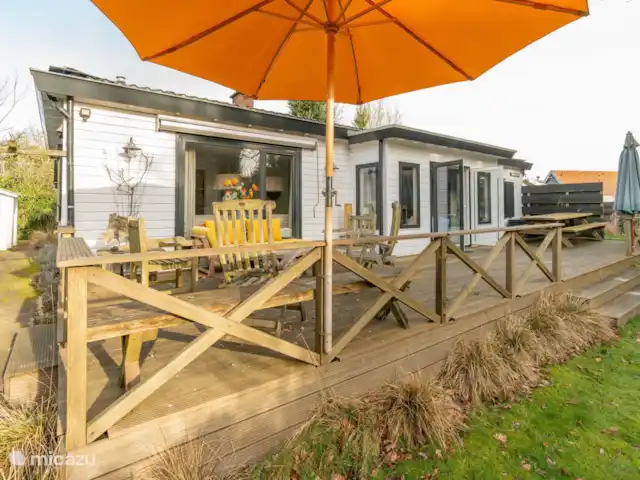 Zomerzoen / Zomerzotheid kopen in Nederland, Zeeland, Burgh-Haamstede - chalet Zomerzoen / Zomerzotheid kopen in Nederland, Zeeland, Burgh-Haamstede - chalet