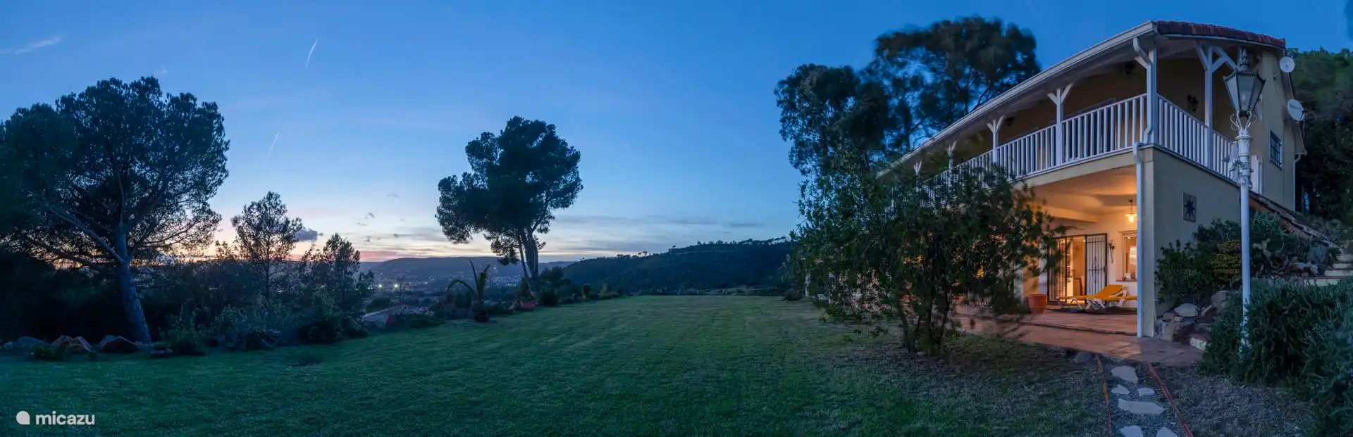 Vistas desde el jardín