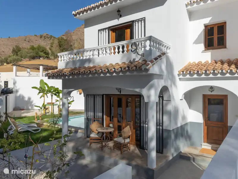 Comprar una villa en España, Andalucía, Álora – Elegante villa de calidad, piscina. Comprar una villa en España, Andalucía, Álora – Elegante villa de calidad, piscina.