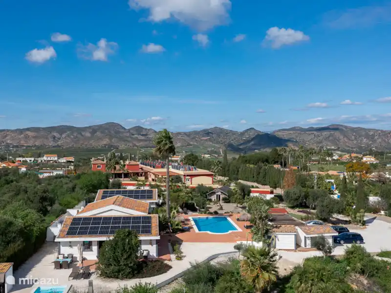 bed & breakfast kopen in Spanje, Andalusië, Alhaurín de la Torre –  Vakantiepark nabij Malaga. bed & breakfast kopen in Spanje, Andalusië, Alhaurín de la Torre –  Vakantiepark nabij Malaga.