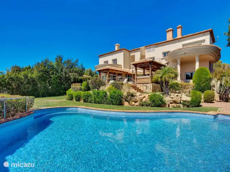 Acheter une location de vacances Espagne, Costa Blanca, Jávea – villa Villa de luxe en bord de mer à Jávea Acheter une location de vacances Espagne, Costa Blanca, Jávea – villa Villa de luxe en bord de mer à Jávea