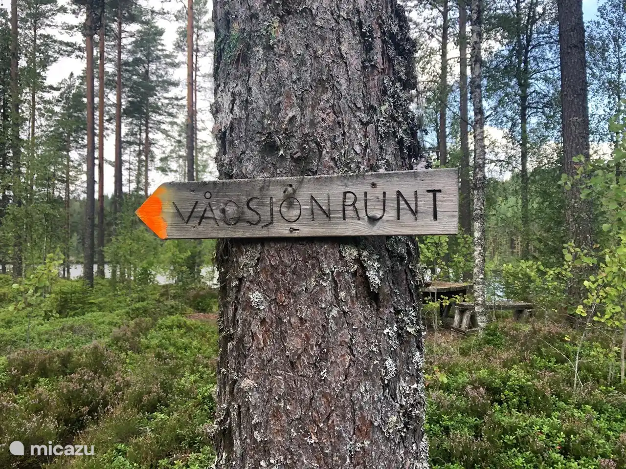 Im Haus eine Mappe mit (Rund-)Wanderungen in der Nachbarschaft