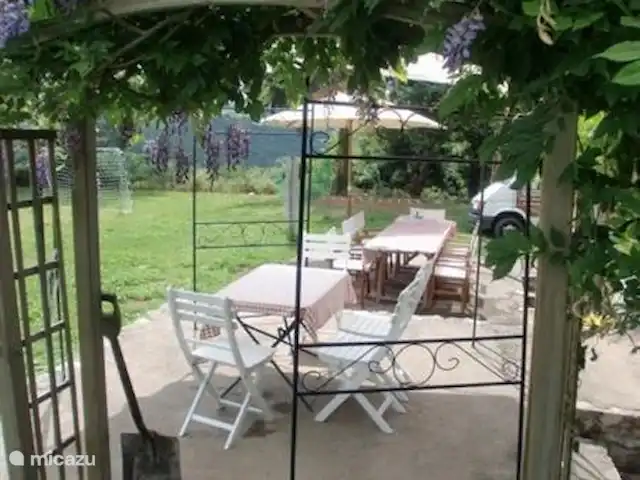 Maison Montigny | France, Yonne, Saint-Germain-des-Champs - maison de vacances le raisin bleu et la terrasse