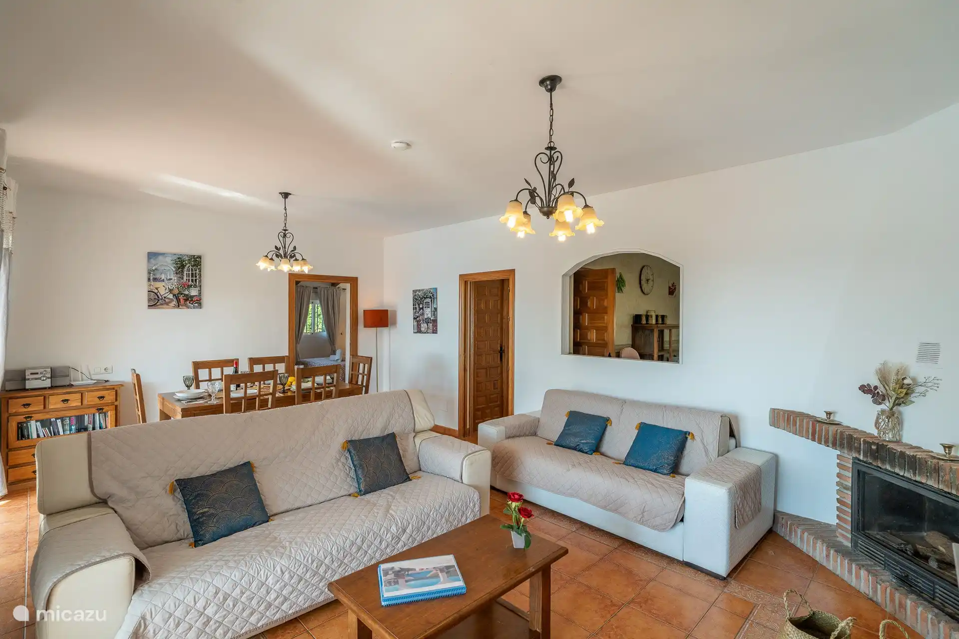 Wohnzimmer, Esszimmer