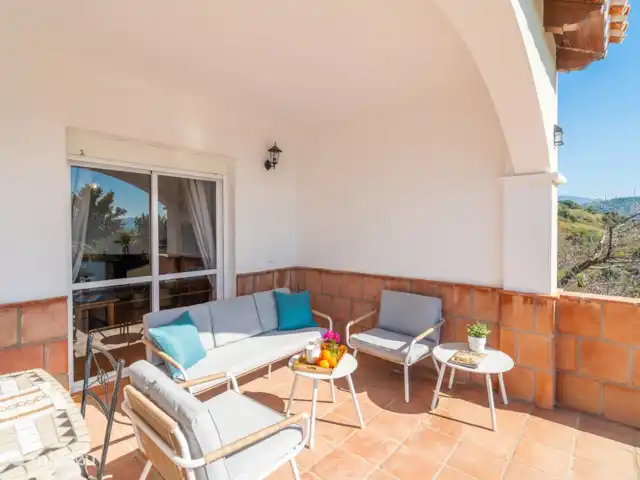 Villa El Botin | Espagne, Costa del Sol, Comares - villa Espace détente devant la piscine.